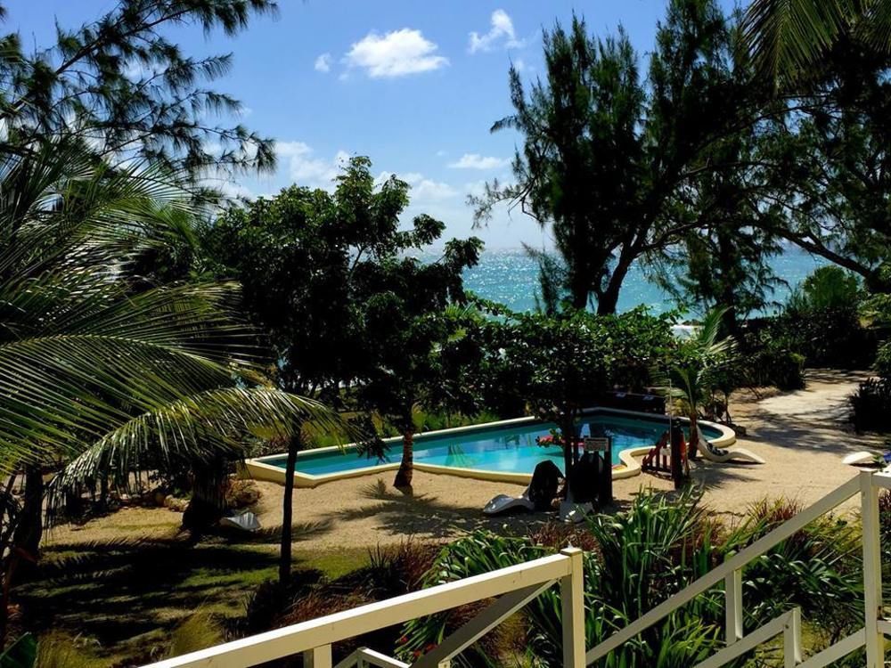 Moonraker Beach Hotel Christ Church Buitenkant foto